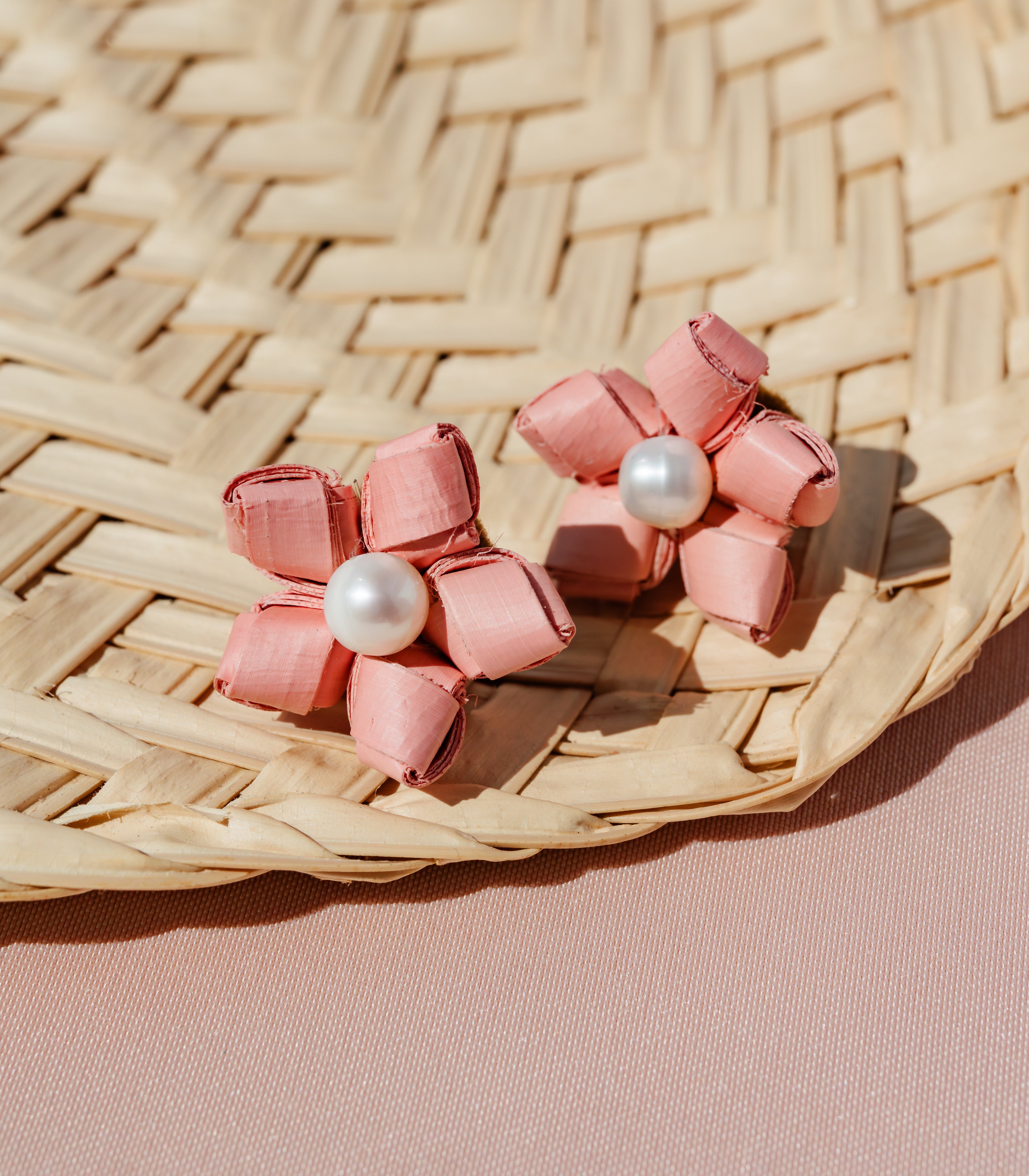 Gabriela Silang Palmera Pearl Studs - Rosas - Punique